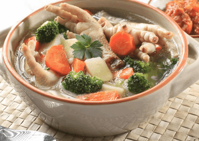 3 Resep Sop Sederhana yang Lezat, dari Bakso Ayam hingga Ceker Gurih