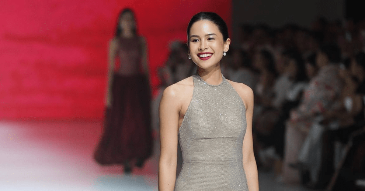 Maudy Ayunda di JFW: Mengatasi Gugup di Runway dengan Kekuatan Senyuman