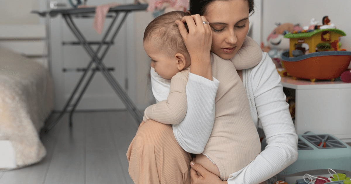 Rasa Bersalah Ibu: Kenali Pemicu Psikologis dan Strategi Mengatasi Mom Guilt