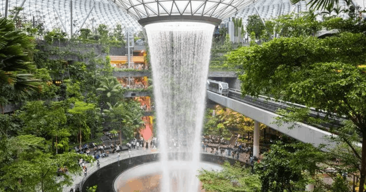Rekor! Bandara Changi Singapura Catat Lonjakan Penumpang di 2025