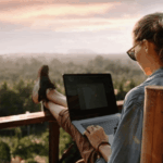 Pekerjaan Sambil Traveling