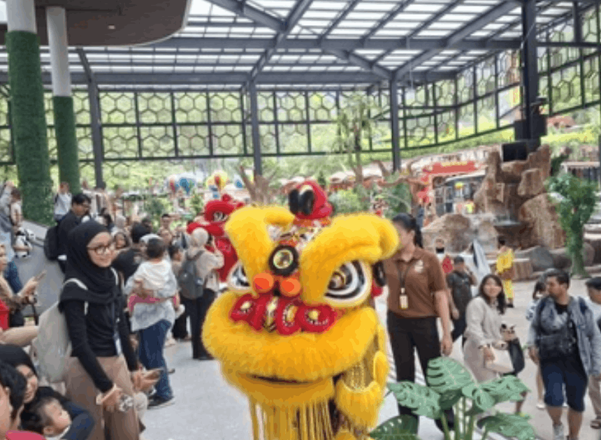 Taman Safari Ramai Wisatawan Saat Imlek: Targetkan 10.000 Orang!