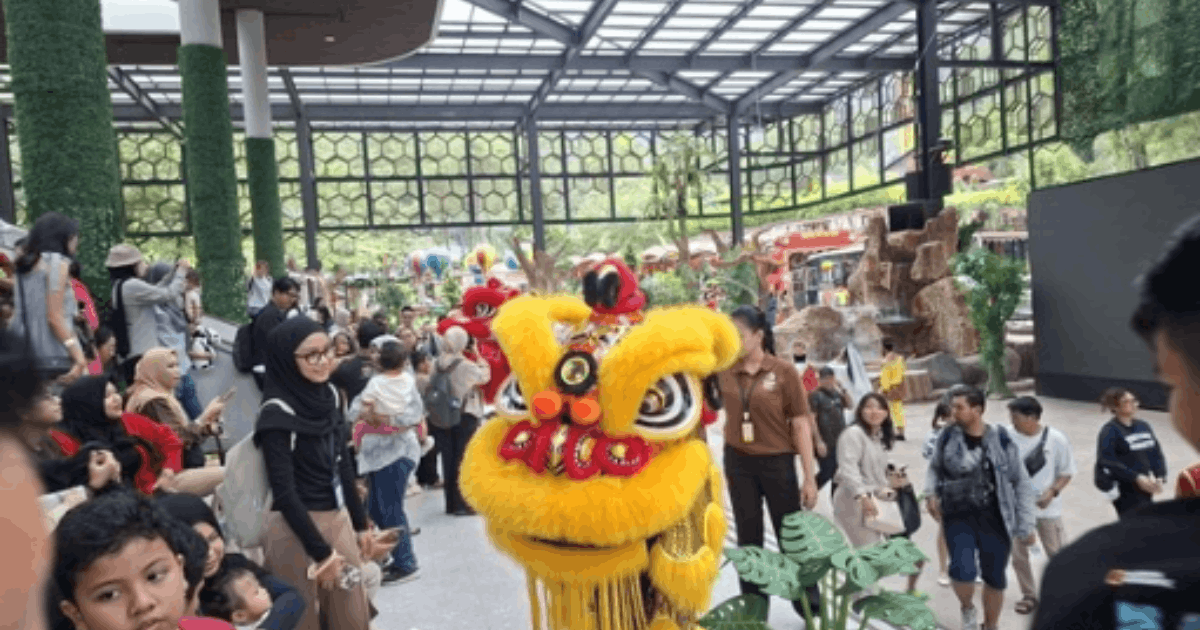 Taman Safari Ramai Wisatawan Saat Imlek: Targetkan 10.000 Orang!