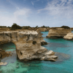 Gapura Kekasih Runtuh