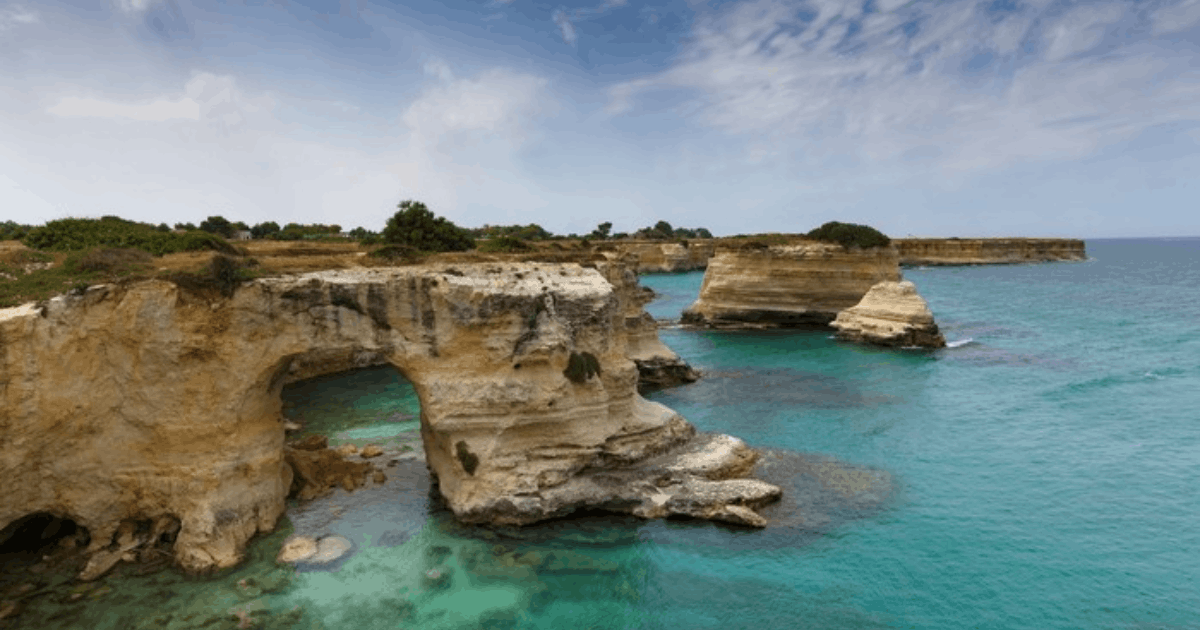 Gapura Kekasih Runtuh di Hari Valentine: Simak Kronologinya