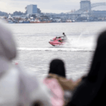 Ngabuburit di Sungai Mahakam