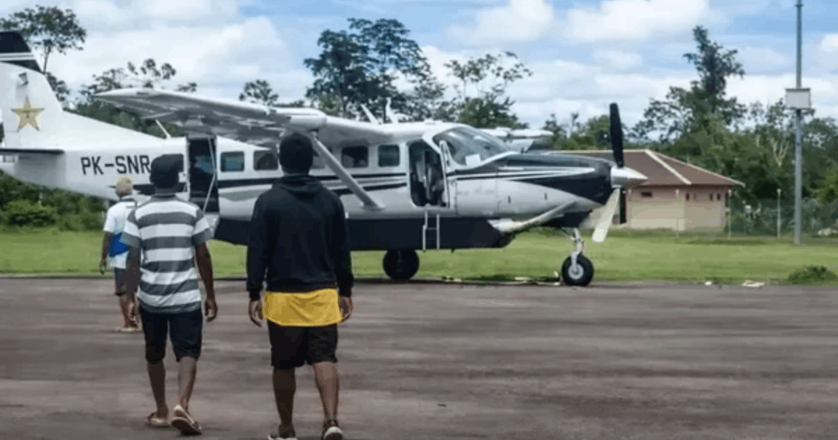 Risiko Terbang di Papua: Penerbang Senior Ungkap Bahaya Nyata