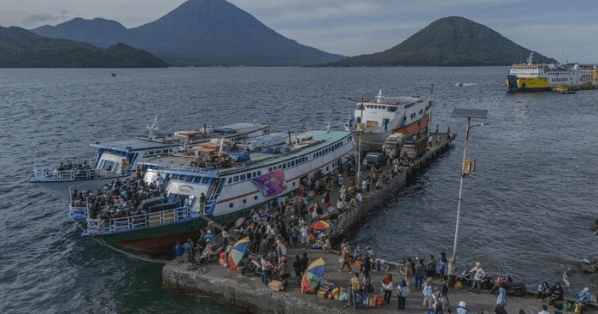 Ramai! Suasana Mudik Antarpulau di Ternate Jelang Lebaran 2026