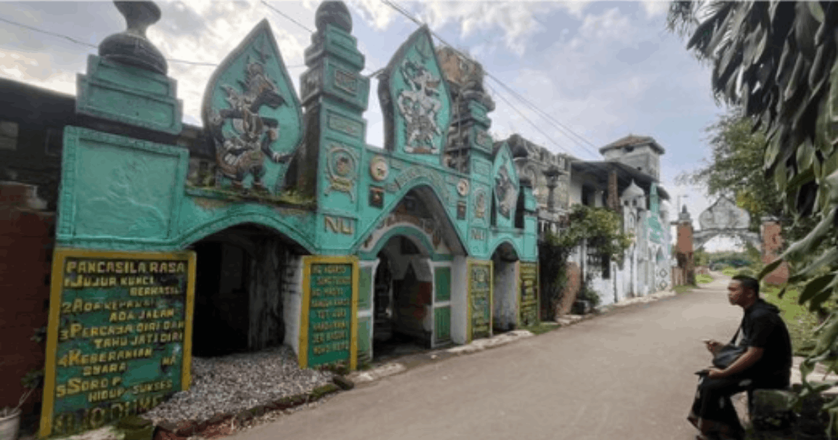 Unik! Masjid Bawah Tanah Mojokerto Ini Punya Kisah di Luar Nalar