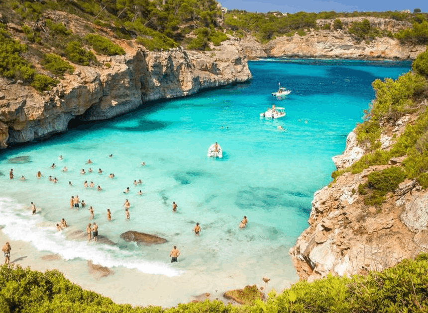 Batal ke Timur Tengah? Ini 7 Alternatif Liburan Luar Negeri yang Seru