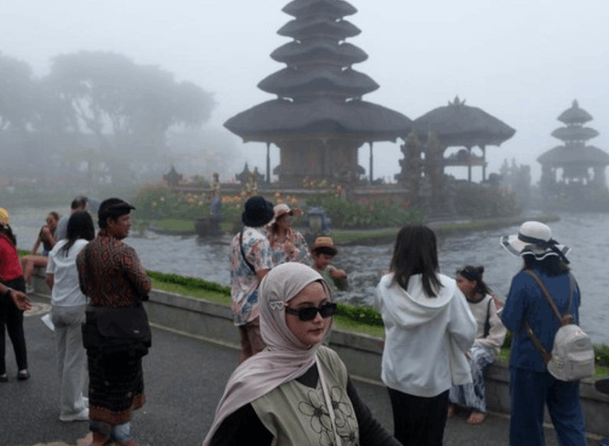 Kunjungan Wisatawan Ulun Danu Beratan Melonjak