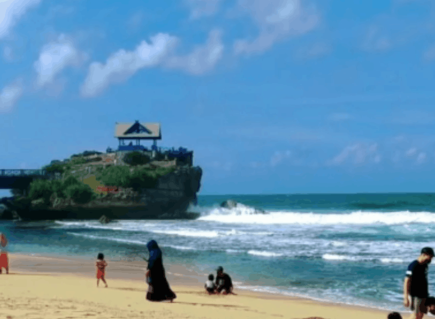 Petugas Pantai Baron Dimutasi: Buntut Praktik Karcis Nakal, Pemerintah Tindak Tegas Oknum Lapangan!