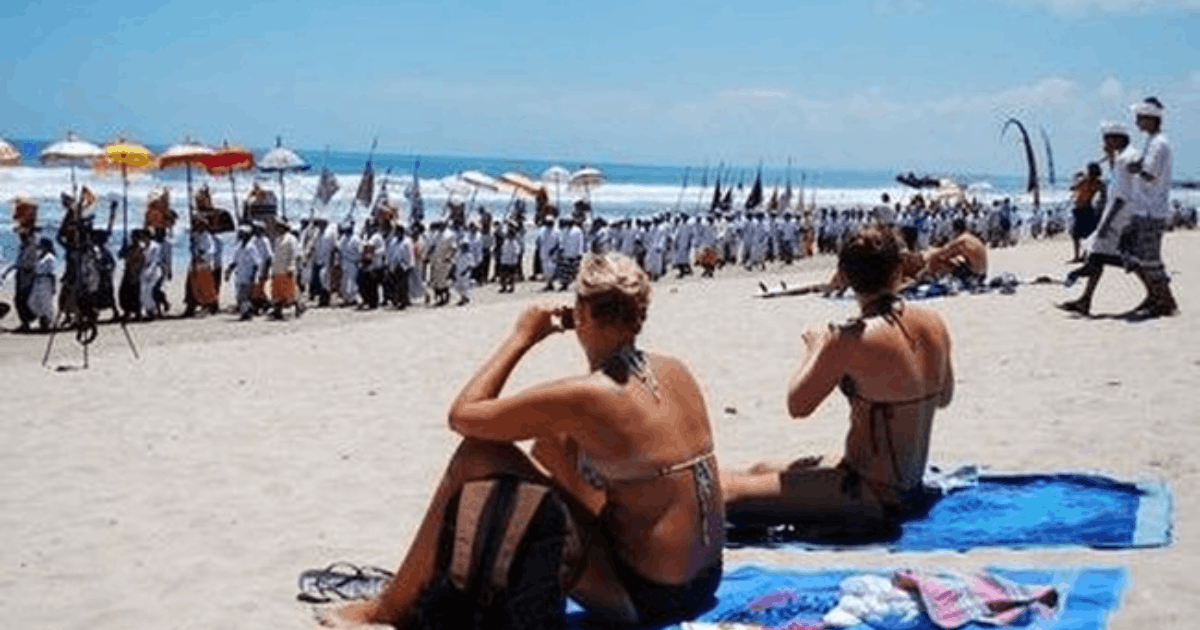 Turis Australia Liburan ke Bali: Dampak Konflik Timur Tengah! Turis Australia Kini Ramai-Ramai Beralih Pilih Liburan ke Bali!