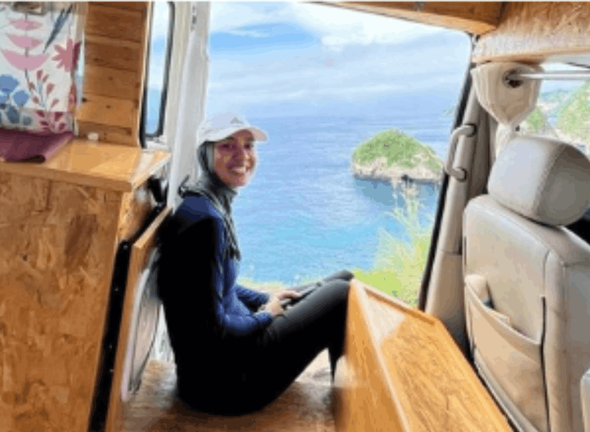 Perjalanan Mimi Campervan Indonesia: Inspiratif! Kisah Mimi Campervan Tinggalkan Pekerjaan Kantor Demi Menjelajah Indonesia!