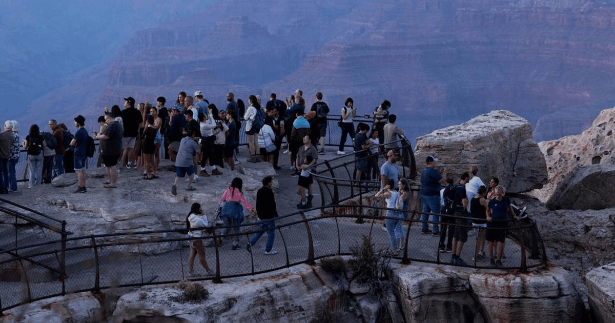 Pajak Turis Taman Nasional AS: Kebijakan Baru Trump Naikkan Biaya Masuk, Apa Dampaknya bagi Wisatawan?