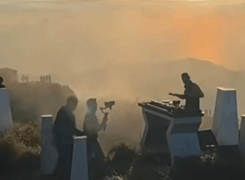 Aktivitas Turis Batur: Viral Turis Asing Diduga Syuting Video Klip dan Main DJ di Puncak Gunung Sakral!