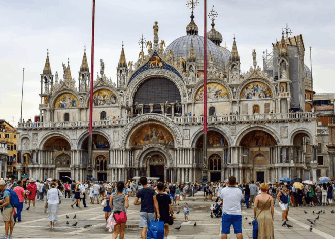 Venesia Terapkan Tiket Masuk Harian Turis Overtourism