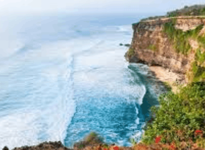 Sejarah Surfing Uluwatu: Terungkap! Uluwatu Jadi Surga Surfing Dunia Ternyata Berawal dari Sebuah Film Legendaris!