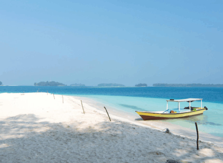 16 Pantai Terdekat dari Jakarta: Pilihan Terbaik Liburan Keluarga