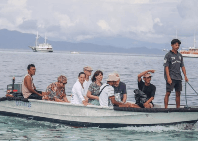 Wisata Bahari TN Komodo Dibuka, Turis Padati Taka Makassar