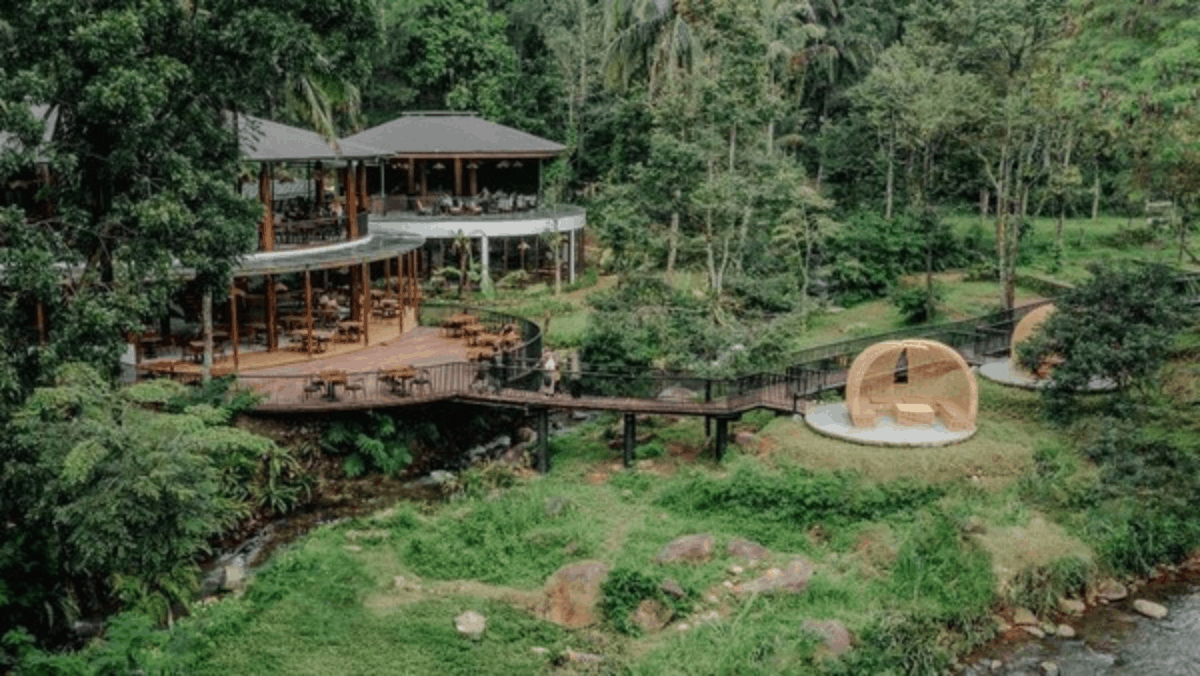 Rencana Liburan? Ini 11 Destinasi Hits Wisata Bogor yang Wajib Dikunjungi