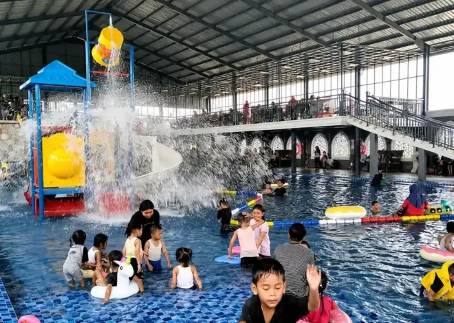 Ayra Splash Park Kediri: Kolam Indoor dan Suasana Kebun untuk Wisata Keluarga