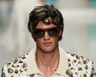 dolce gabbana Dolce Gabbana di Milan: Excess dan 'Molto Sexy' dalam… dolce gabbana - ilustrasi berita Dolce Gabbana di Milan: Excess dan 'Molto Sexy' dalam Pertunjukan Menswear