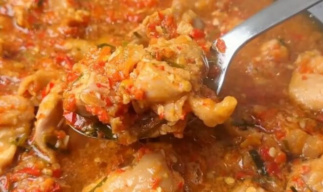 Ayam Kukus Cabe Daun Jeruk, Pilihan Olahan Ayam Lebih Sehat