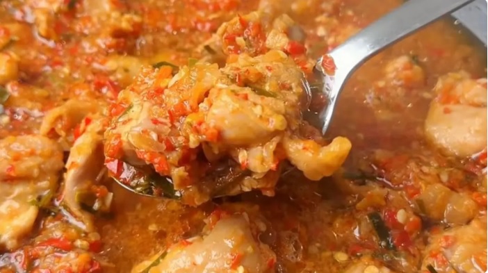 Ayam Kukus Cabe Daun Jeruk, Pilihan Olahan Ayam Lebih Sehat