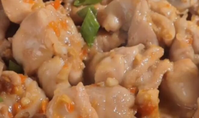 Ayam Taichan, Pedas Gurih dengan Sambal Bawang yang Bikin Nagih