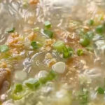 chicken cabbage - ilustrasi berita Resep Chicken Cabbage Glass Noodles: Sup Ayam Satu Panci yang Hangat dan Comforting