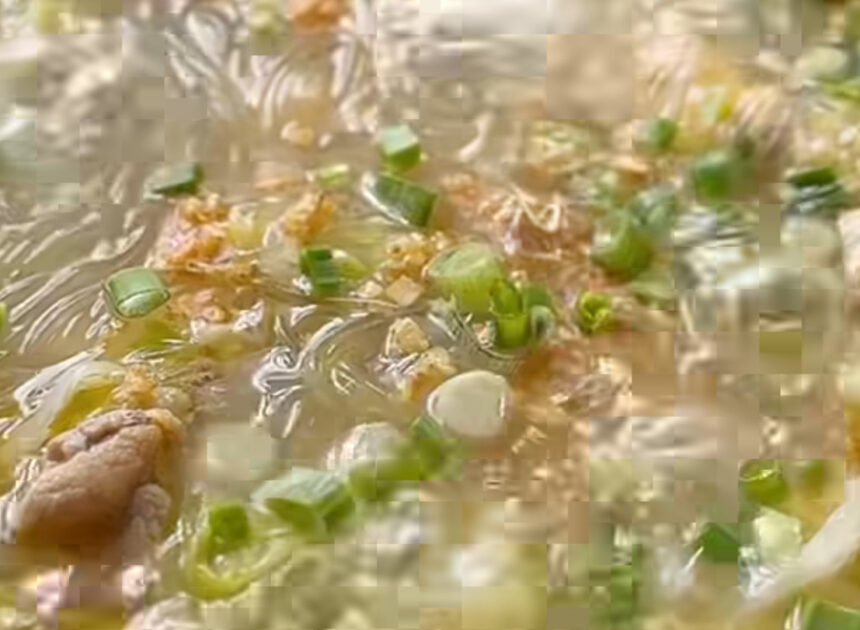 Resep Chicken Cabbage Glass Noodles: Sup Ayam Satu Panci yang Hangat dan Comforting