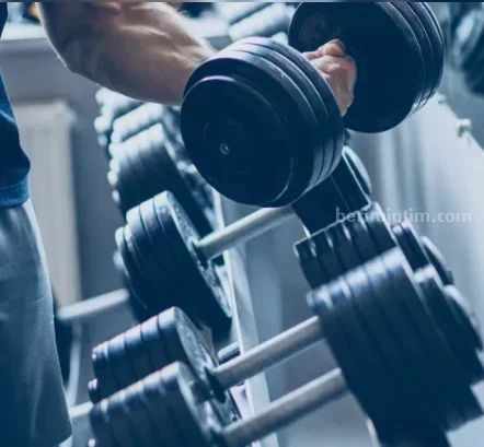 latihan beban Latihan Beban Tak Harus di Gym, Pakar UGM Bagikan Cara Mudah… latihan beban - ilustrasi berita Latihan Beban Tak Harus di Gym, Pakar UGM Bagikan Cara Mudah Jaga Otot dan Jantung