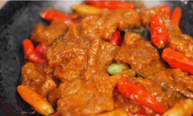 Sambal Krecek dengan Bumbu Kaya Rasa: Pelengkap Wajib Gudeg Yogyakarta