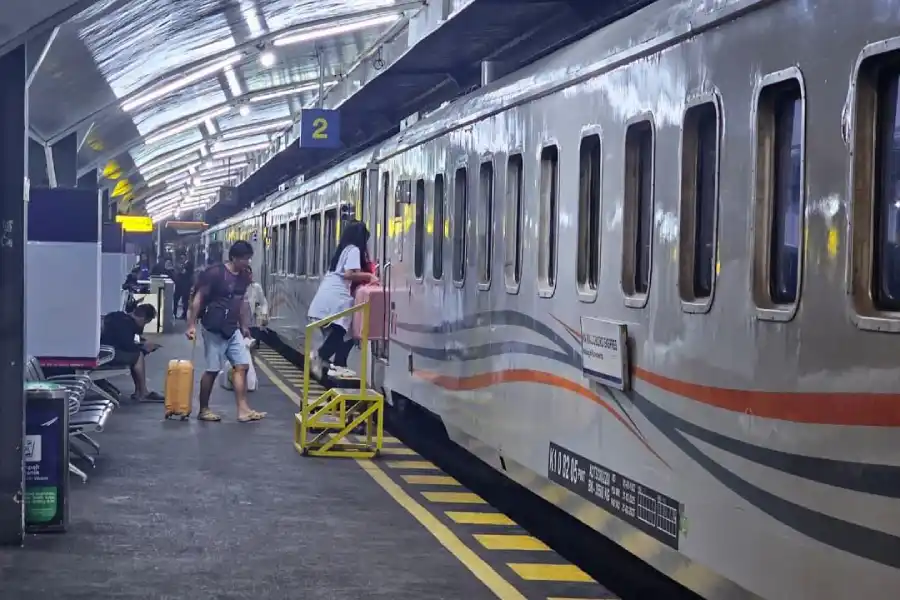 Kunjungan Wisata Naik, 175.340 Penumpang Padati Stasiun Malang Selama Libur Sekolah