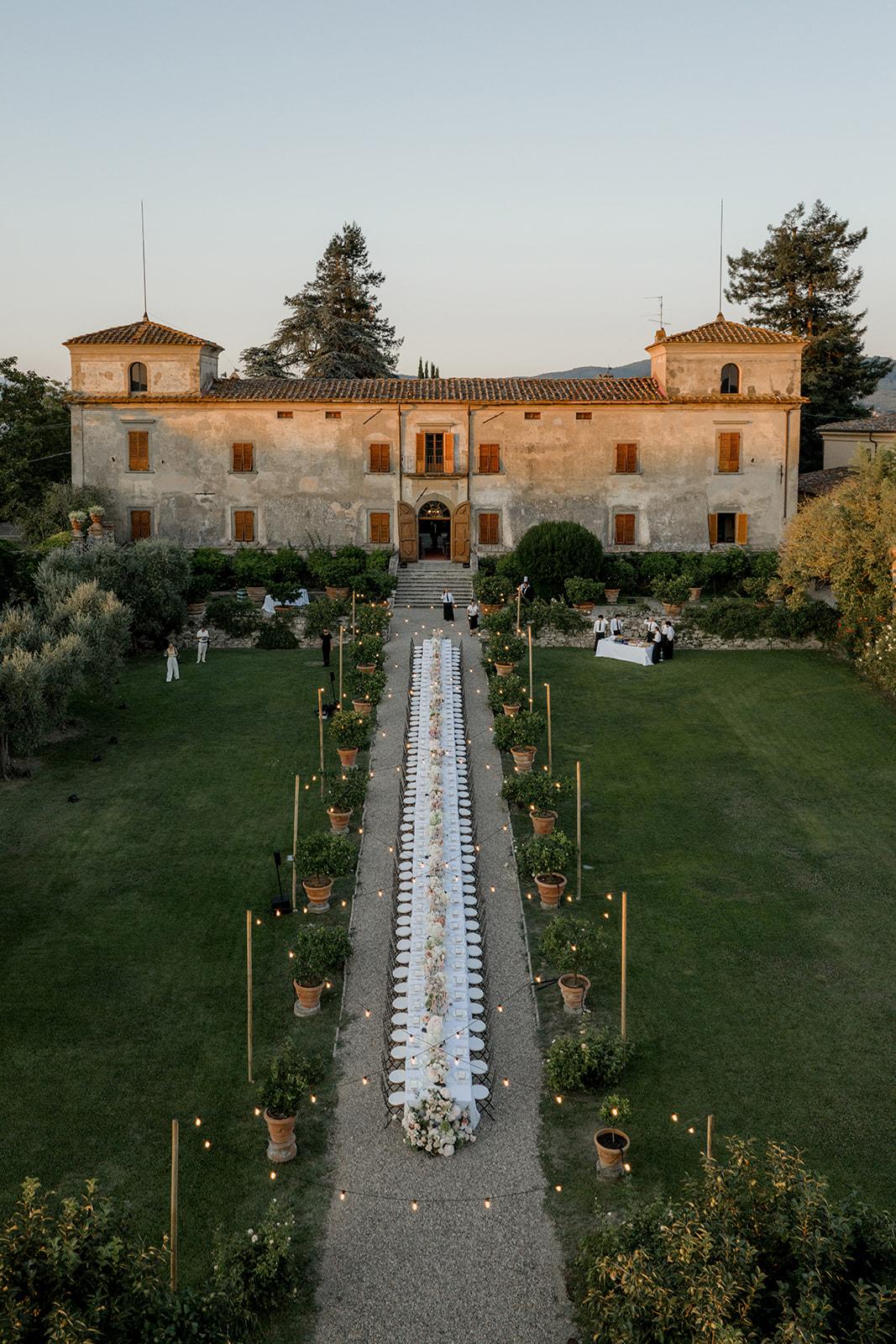 villa medicea di lilliano Pernikahan di Villa Medicea di Lilliano Berakar pada… villa medicea di lilliano - ilustrasi berita Pernikahan di Villa Medicea di Lilliano Berakar pada Romansa Italia