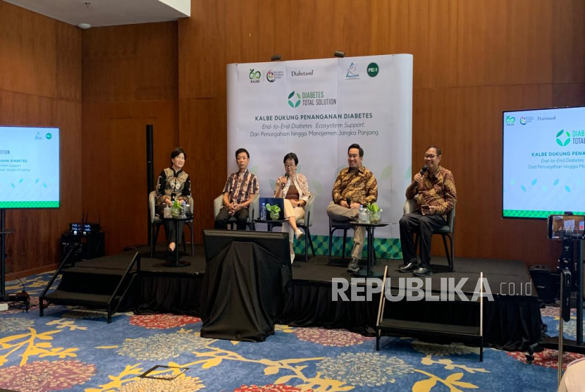 deteksi dini Deteksi Dini Kunci Cegah Komplikasi Diabetes, Dokter Tekankan… deteksi dini - ilustrasi berita Deteksi Dini Kunci Cegah Komplikasi Diabetes, Dokter Tekankan Penanganan Konsisten