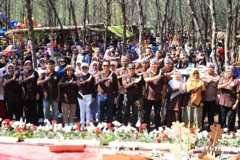 festival gir sereng Festival Gir Sereng Kota Probolinggo Jadi Upaya… festival gir sereng - ilustrasi berita Festival Gir Sereng Kota Probolinggo Jadi Upaya Melestarikan Budaya Lokal