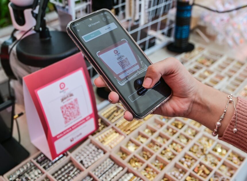 Jangan Pandang Sinis Geng Old School: Perspektif tentang Pengguna Berumur dan Digitalisasi Ruang…