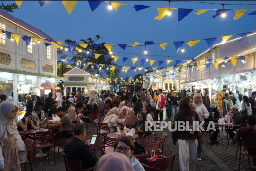 jajanan legendaris Puluhan Jajanan Legendaris Hadir di Festival Kuliner… jajanan legendaris - ilustrasi berita Puluhan Jajanan Legendaris Hadir di Festival Kuliner Summarecon Mall Bandung