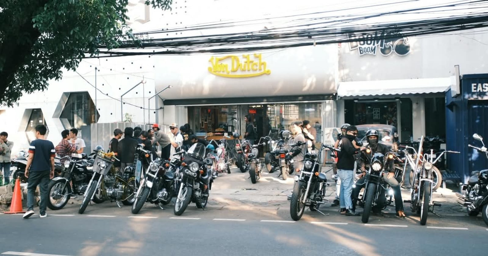 kustom kulture Motul dan Von Dutch Rayakan Kustom Kulture Lewat Kampanye… kustom kulture - ilustrasi berita Motul dan Von Dutch Rayakan Kustom Kulture Lewat Kampanye Lifestyle Otomotif