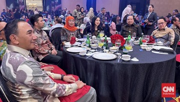 Khofifah dan Emil Terkesan dengan Pengalaman di Trans Luxury Hotel Surabaya
