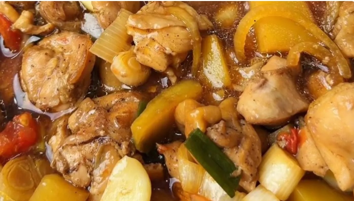 ayam kukus kecap Ayam Kukus Kecap: Pilihan Menu Rumahan Praktis dan Sederhana ayam kukus kecap - ilustrasi berita Ayam Kukus Kecap: Pilihan Menu Rumahan Praktis dan Sederhana