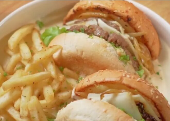 Burger Homemade dengan Saus Garlic Parmesan: Daging Juicy dan Keju Meleleh