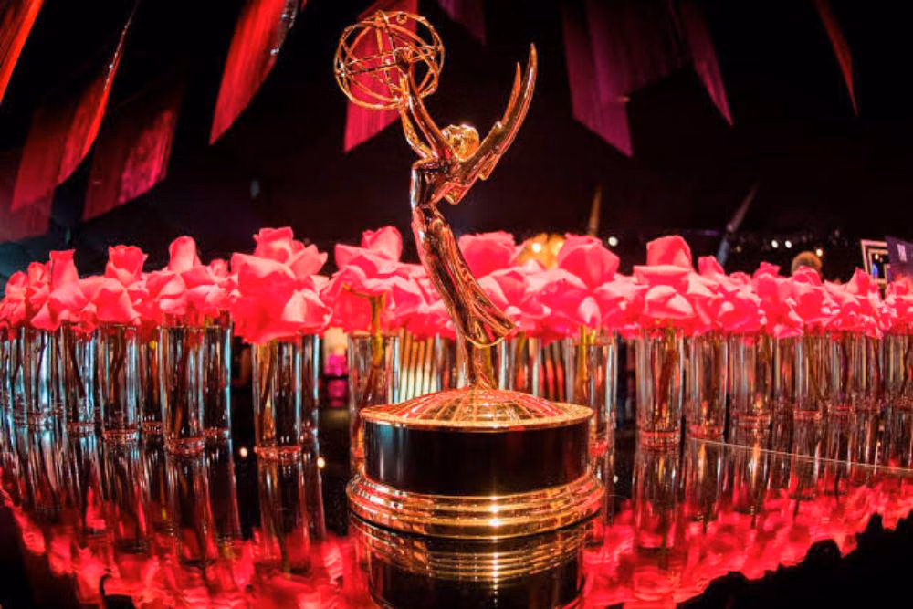goodie bag emmy awards Goodie bag Emmy Awards 2026 bernilai Rp529 juta, apa… goodie bag emmy awards - ilustrasi berita Goodie bag Emmy Awards 2026 bernilai Rp529 juta, apa saja isinya?