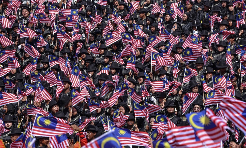 membina malaysia Adakah Kita Sudah Benar-benar Membina Malaysia? Refleksi… membina malaysia - ilustrasi berita Adakah Kita Sudah Benar-benar Membina Malaysia? Refleksi Menyambut Hari Malaysia…
